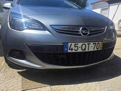 Cinzento Usado 2012 Opel Astra Citadino | € 12.900