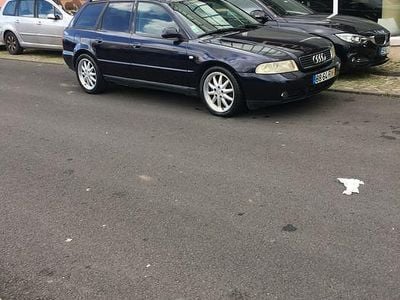 Usado 2001 Audi A4 Sport Carrinha | € 1.400