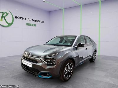 Usado Citroën e-C4 Shine 100 kW (136 HP) 2023 Cinza SUV