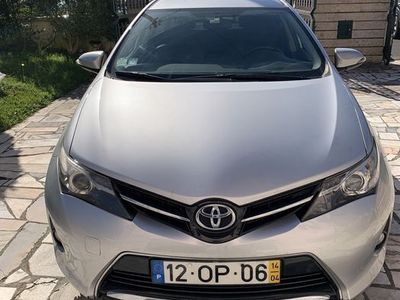 usado Toyota Auris 1.4 2014