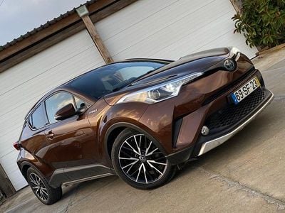 Usado Toyota C-HR Luxury 98 HP (72 kW) 2016 Castanho SUV
