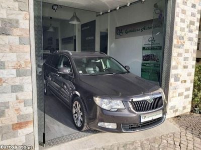Usado Skoda Superb Elegance 170 HP (125 kW) 2010 Castanho Sedan
