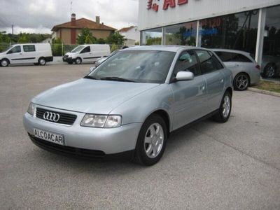 usado Audi A3 1.6 Attraction