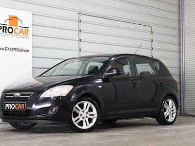 Preto Usado 2007 Kia Ceed EX Citadino | € 7.250