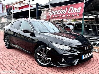 Usado Honda Civic Dynamic 126 HP (92 kW) 2020 Preto Sedan