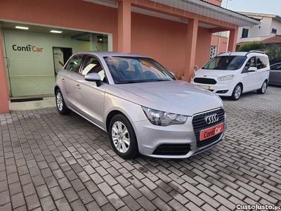 Cinza Usado 2014 Audi A1 Ambition | € 9.990 (Bom preço)
