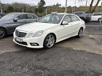 Branco Usado 2011 Mercedes E250 Avantgarde Citadino | € 17.500 (Preço justo)