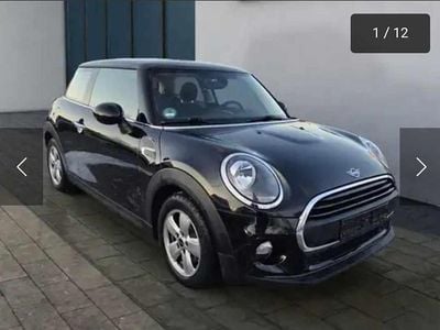 Usado Mini Cooper D 112 HP (82 kW) 2019 Preto Citadino