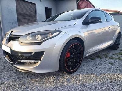 Cinzento Usado 2016 Renault Mégane III Coupé | € 25.500