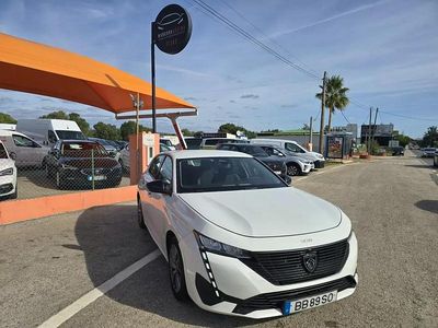 Branco Usado 2022 Peugeot 308 Active Sedan | € 17.950 (Preço elevado)