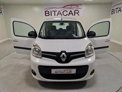 Branco Usado 2016 Renault Kangoo | € 17.500