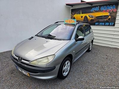 Usado Peugeot 206 69 HP (50 kW) 2002 Cinza Carrinha