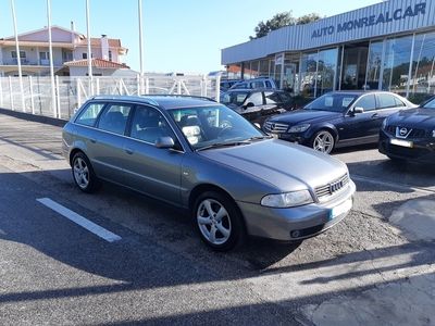 usado Audi A4 Avant 2.5 TDI Sport