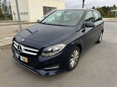 usado Mercedes B180 d Auto