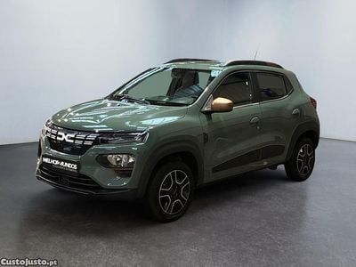 Verde Usado 2023 Dacia Spring Extreme Citadino | € 14.750 (Preço justo)