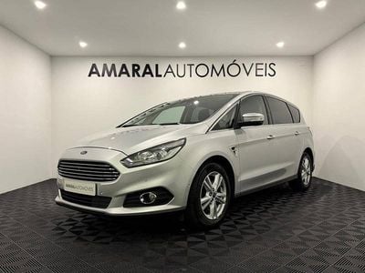 Cinzento Usado 2016 Ford S-MAX S Monovolume | € 16.900 (Preço justo)