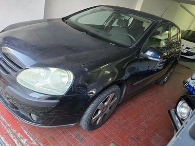 Preto Usado 2006 VW Golf IV Trendline | € 4.999