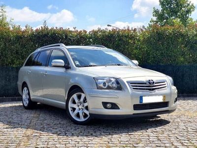 usado Toyota Avensis SW 2.0 D-4D SOL