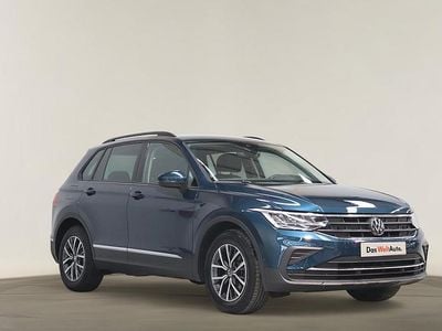 Azul Usado 2023 VW Tiguan Life SUV | € 27.990 (Preço justo)