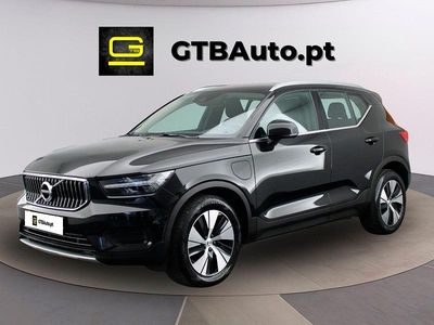 Preto Usado 2021 Volvo XC40 Momentum SUV | € 25.499 (Preço elevado)