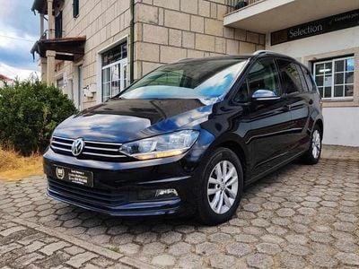 Usado VW Touran 115 HP (84 kW) 2019 Preto Monovolume