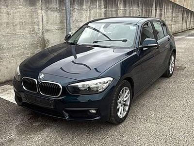 Azul Usado 2016 BMW 116 Advantage Citadino | € 14.990 (Preço justo)