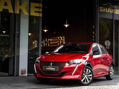 Usado Peugeot e-208 Active 100 kW (136 HP) 2023 Vermelho Citadino