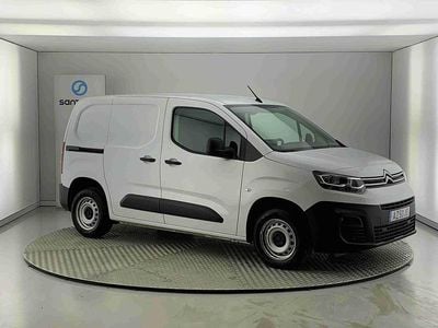 Branco Usado 2023 Citroën Berlingo Monovolume | € 18.990 (Preço justo)