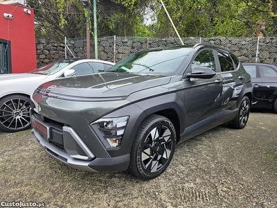 Cinza Usado 2023 Hyundai Kauai Premium SUV | € 24.900 (Preço elevado)