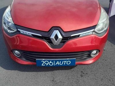 Usado Renault Clio GrandTour 75 HP (55 kW) 2018 Vermelho Carrinha