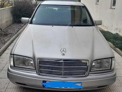 Usado 1999 Mercedes 200 Sedan | € 2.375
