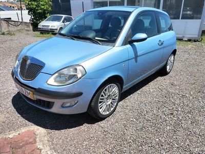 usado Lancia Ypsilon 