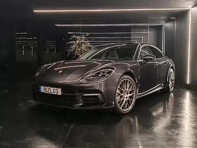 Usado Porsche Panamera 4 462 HP (339 kW) 2019 Cinzento Sedan
