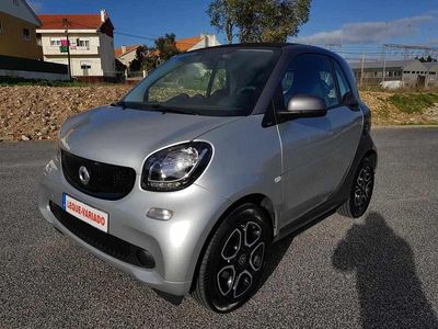 Cinzento Usado 2019 Smart ForTwo Coupé Coupé | € 11.750 (Preço justo)