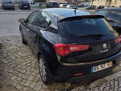 Preto Usado 2013 Alfa Romeo Giulietta Distinctive Sedan | € 7.000