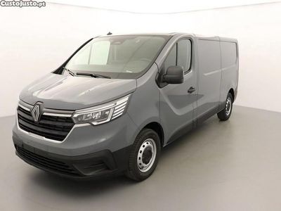Cinza Usado 2025 Renault Trafic Monovolume | € 39.500