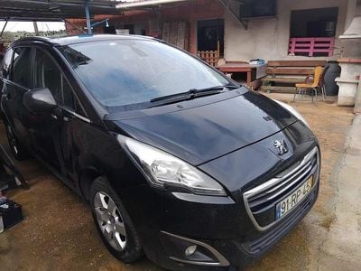 Usado 2016 Peugeot 5008 Sedan | € 8.500 (Preço elevado)