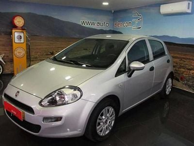 Cinza Usado 2017 Fiat Punto Easy Citadino | € 8.450 (Preço justo)