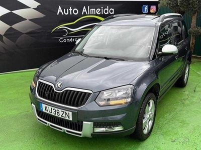 Cinzento Usado 2015 Skoda Yeti Style SUV | € 12.750