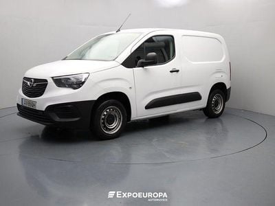 Usado Opel Combo Enjoy 101 HP (74 kW) 2022 Branco Sedan
