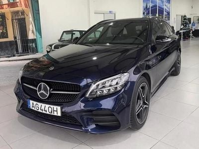 Azul metalizado Usado 2021 Mercedes C300e AMG line Carrinha | € 37.500 (Preço justo)