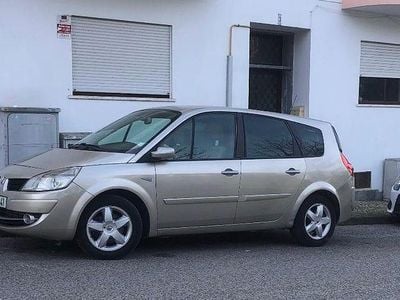 Usado 2004 Renault Grand Scénic II Monovolume | € 2.500