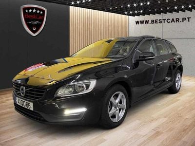 Preto Usado 2015 Volvo V60 Carrinha | € 12.950 (Preço justo)