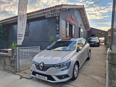 Cinzento Usado 2018 Renault Mégane IV | € 13.250 (Preço justo)