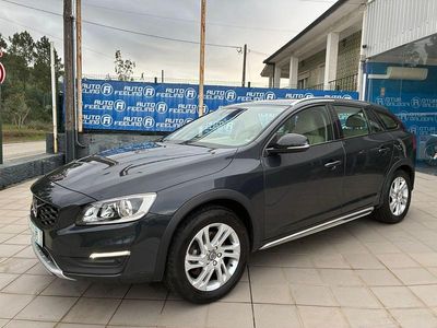 Cinza Usado 2015 Volvo V60 Momentum Carrinha | € 13.900 (Caro)