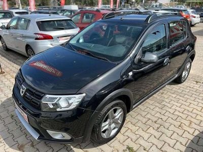Preto Usado 2016 Dacia Sandero Citadino | € 12.999 (Caro)