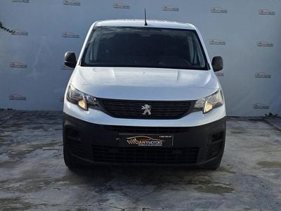 Branco Usado 2019 Peugeot Partner Monovolume | € 13.490 (Preço justo)