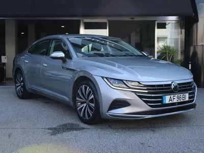 Usado VW Arteon Elegance 150 HP (110 kW) 2021 Cinza prata Sedan