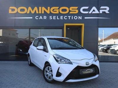 Usado Toyota Yaris Hybrid Comfort 100 HP (73 kW) 2019 Branco