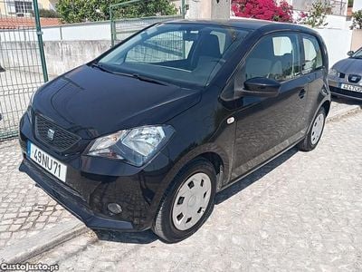 Preto Usado 2013 Seat Mii Reference Citadino | € 6.900
